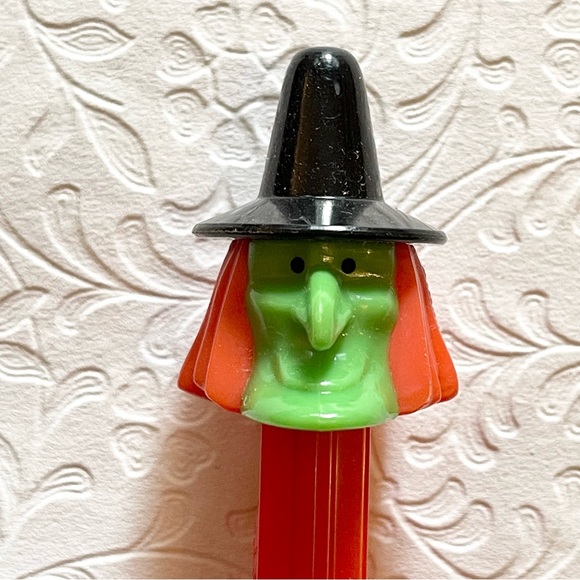 VTG Lot Of 4 Pez Containers - Witch & Jack-O-Lantern - Picture 2 of 5
